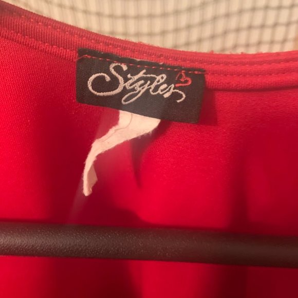 Red Short Sleeve Blouse Front Short, Back Long Peplum - Picture 3 of 3